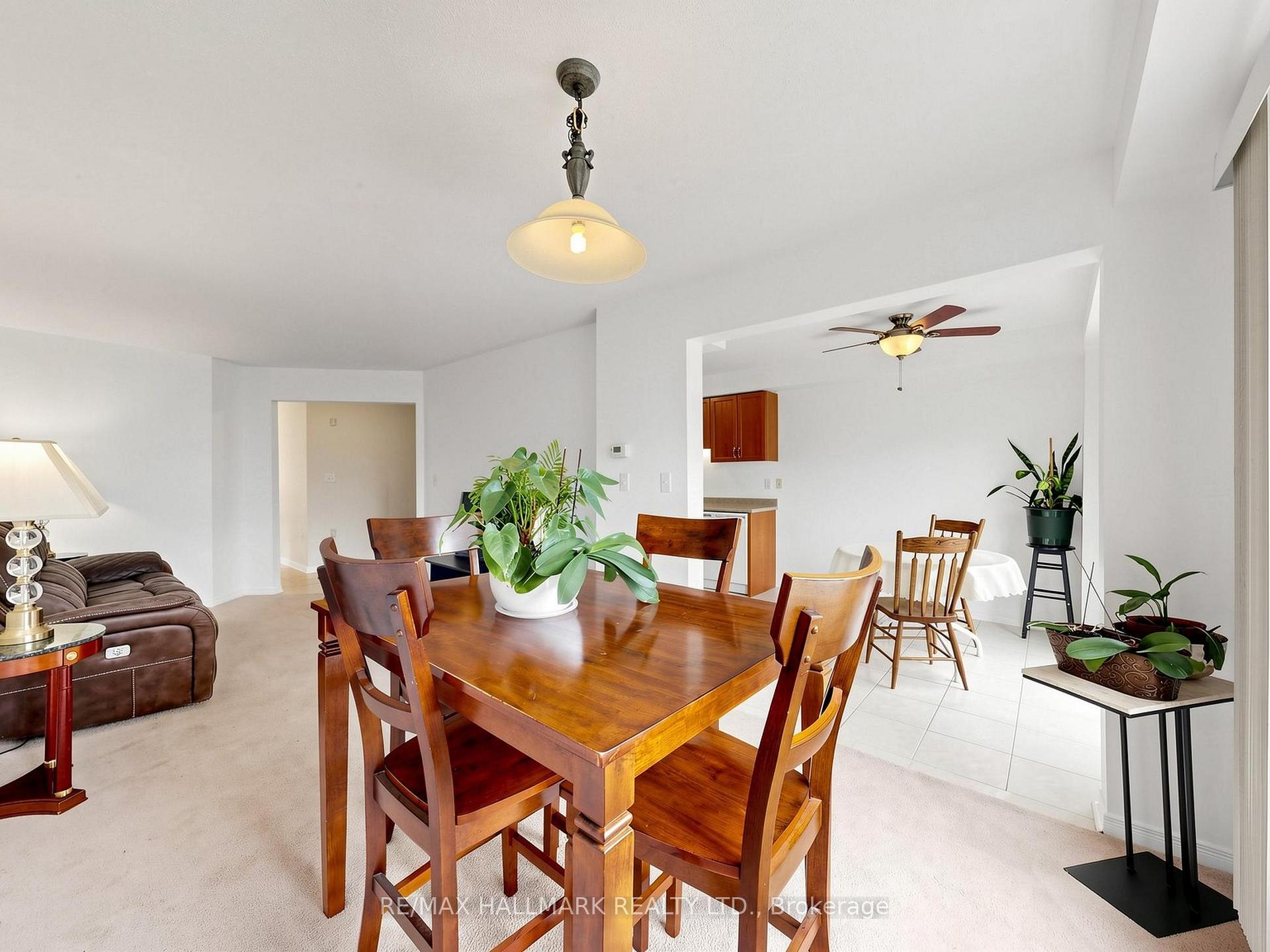 Photo 14 of 44 Crittenden Drive, Georgina, Keswick South — HOMEH