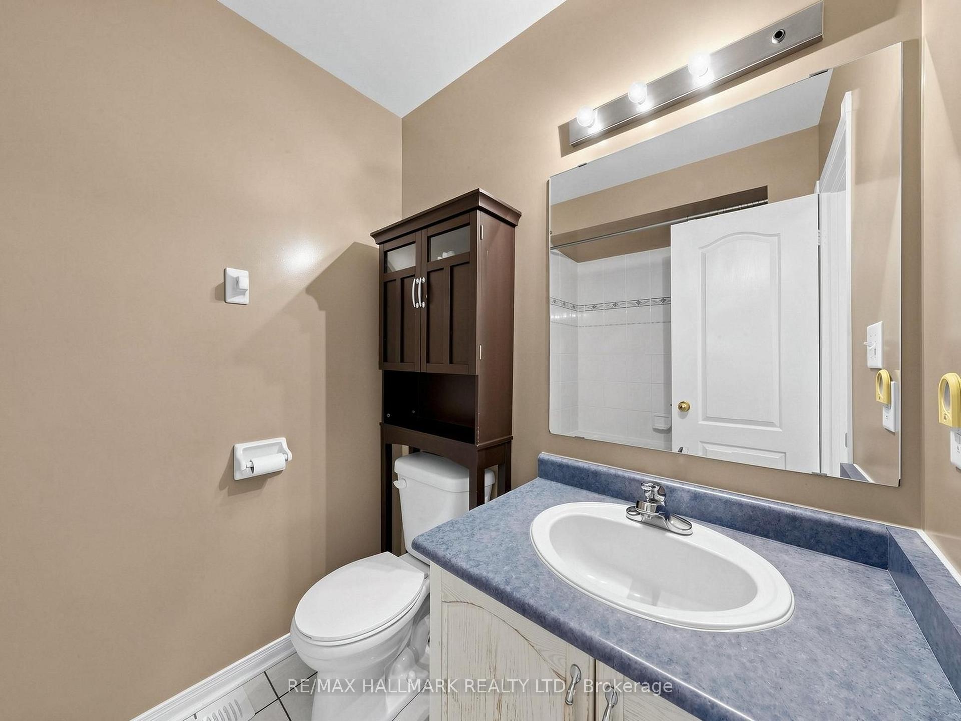 Photo 38 of 44 Crittenden Drive, Georgina, Keswick South — HOMEH