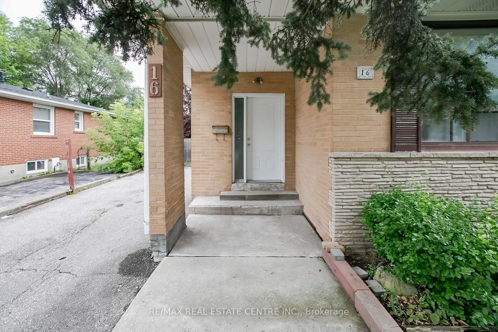 Photo 4 of 16 McLaughlin Road N, Brampton, Northwood Park — HOMEH