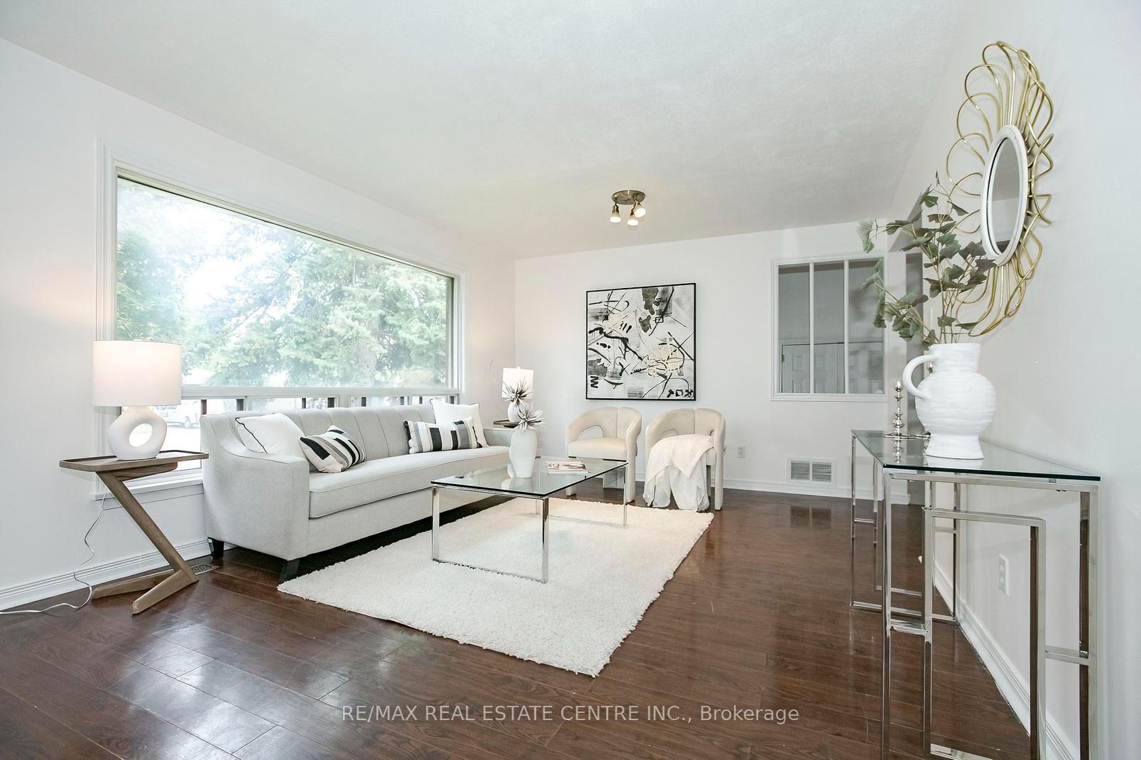Photo 12 of 16 McLaughlin Road N, Brampton, Northwood Park — HOMEH