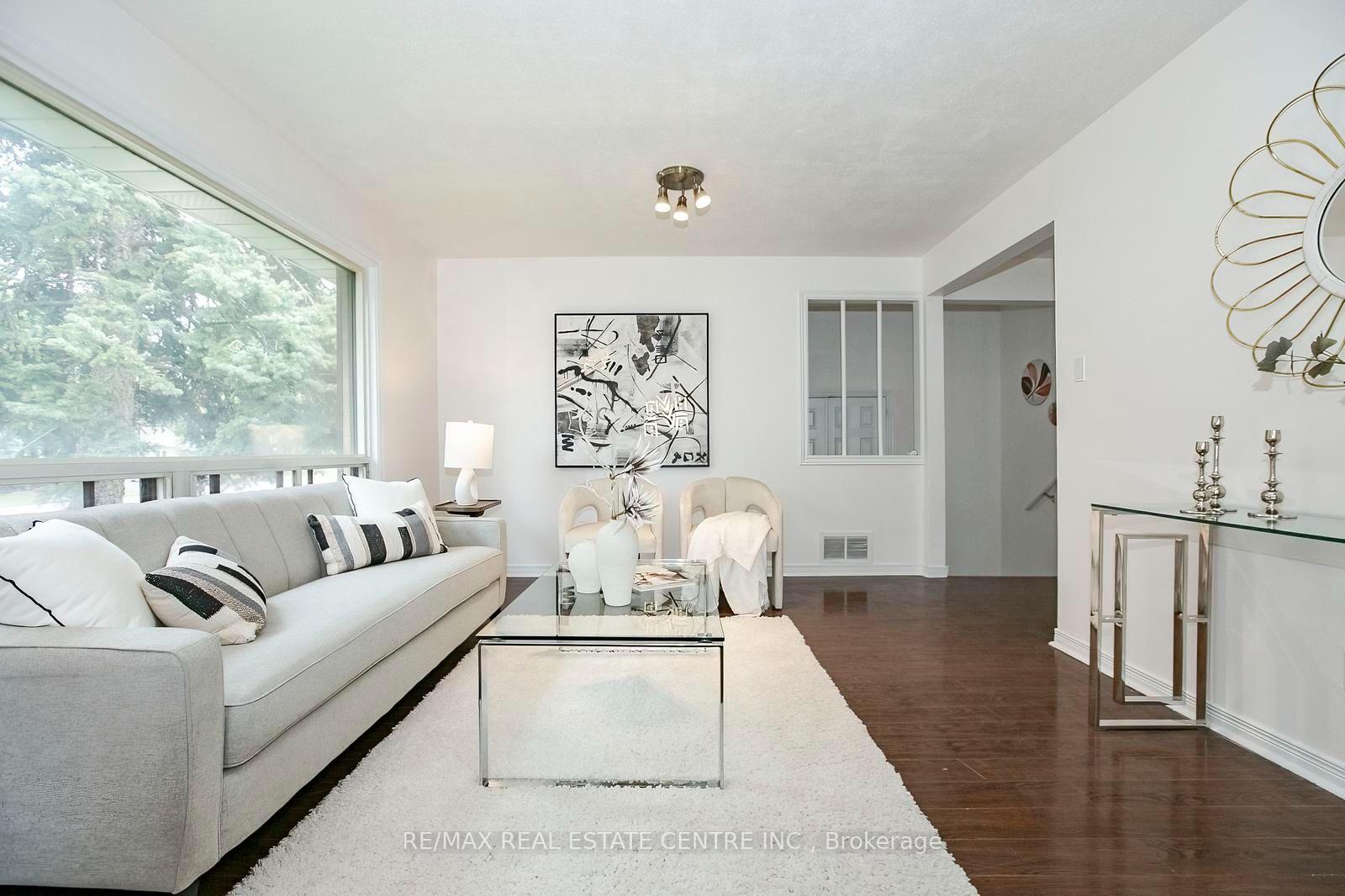Photo 13 of 16 McLaughlin Road N, Brampton, Northwood Park — HOMEH