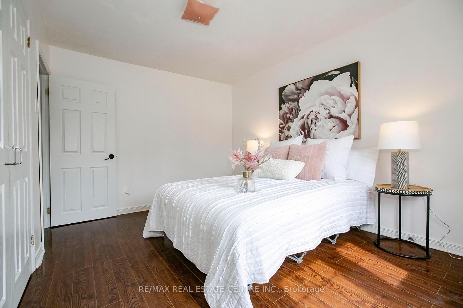 Photo 24 of 16 McLaughlin Road N, Brampton, Northwood Park — HOMEH