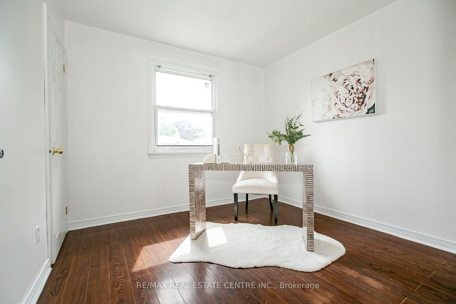 Photo 26 of 16 McLaughlin Road N, Brampton, Northwood Park — HOMEH