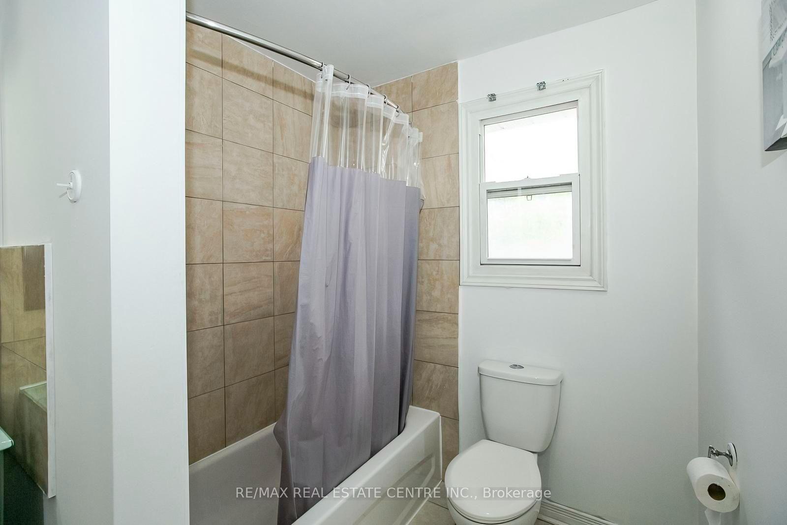Photo 30 of 16 McLaughlin Road N, Brampton, Northwood Park — HOMEH