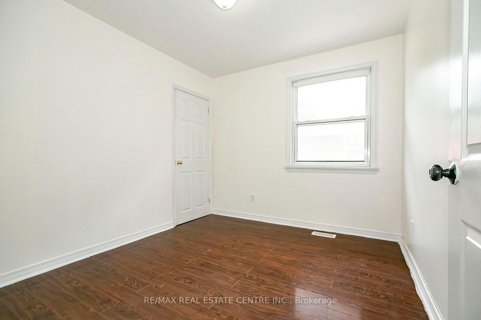 Photo 33 of 16 McLaughlin Road N, Brampton, Northwood Park — HOMEH