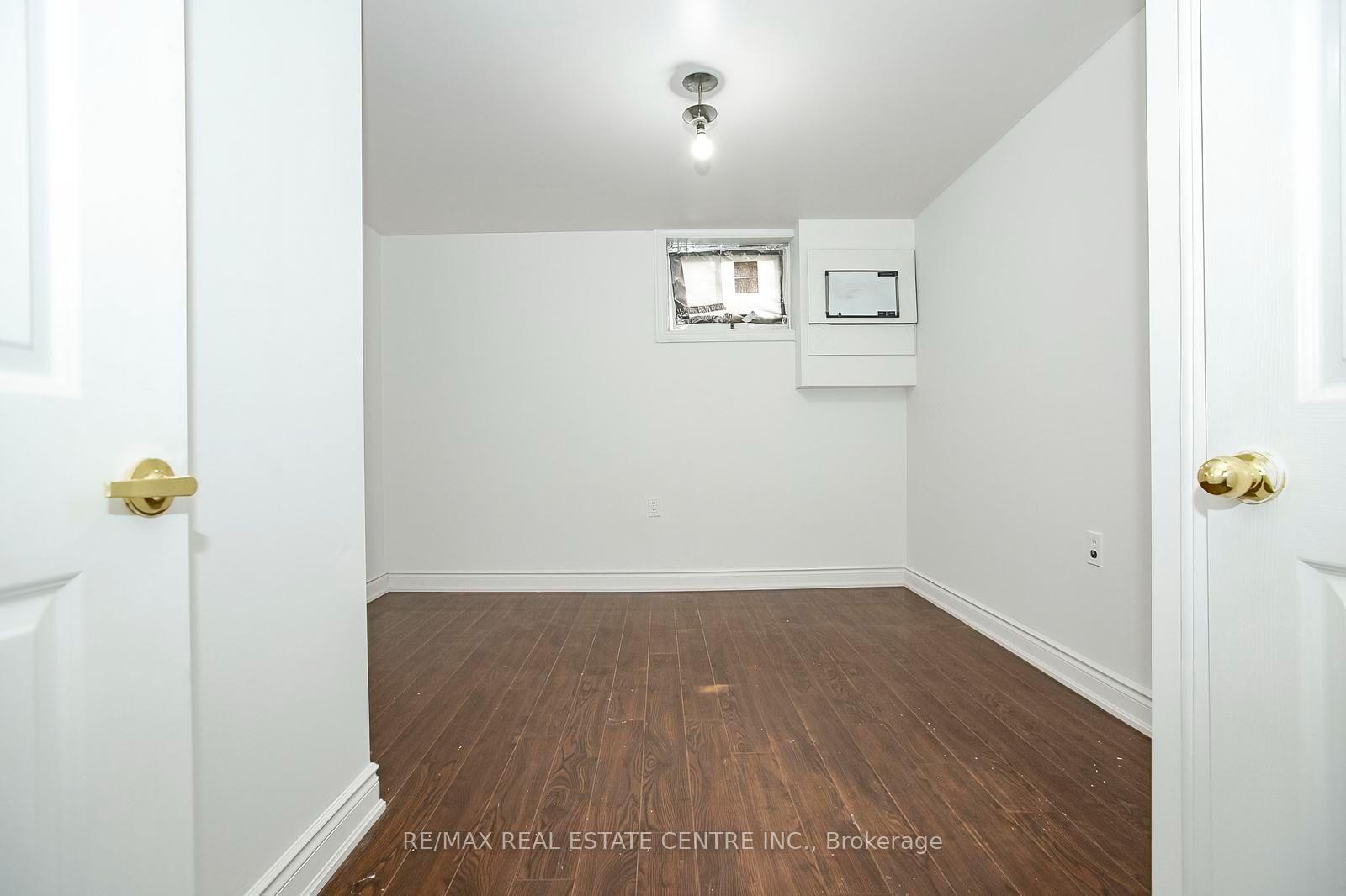 Photo 40 of 16 McLaughlin Road N, Brampton, Northwood Park — HOMEH