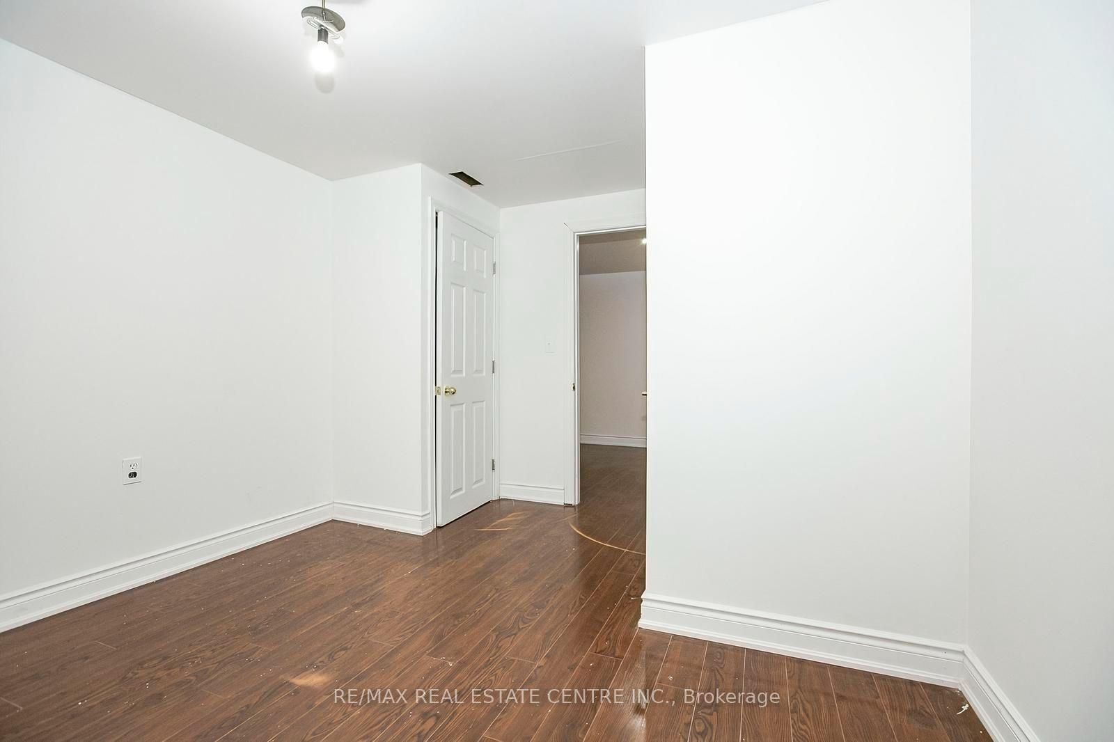 Photo 41 of 16 McLaughlin Road N, Brampton, Northwood Park — HOMEH
