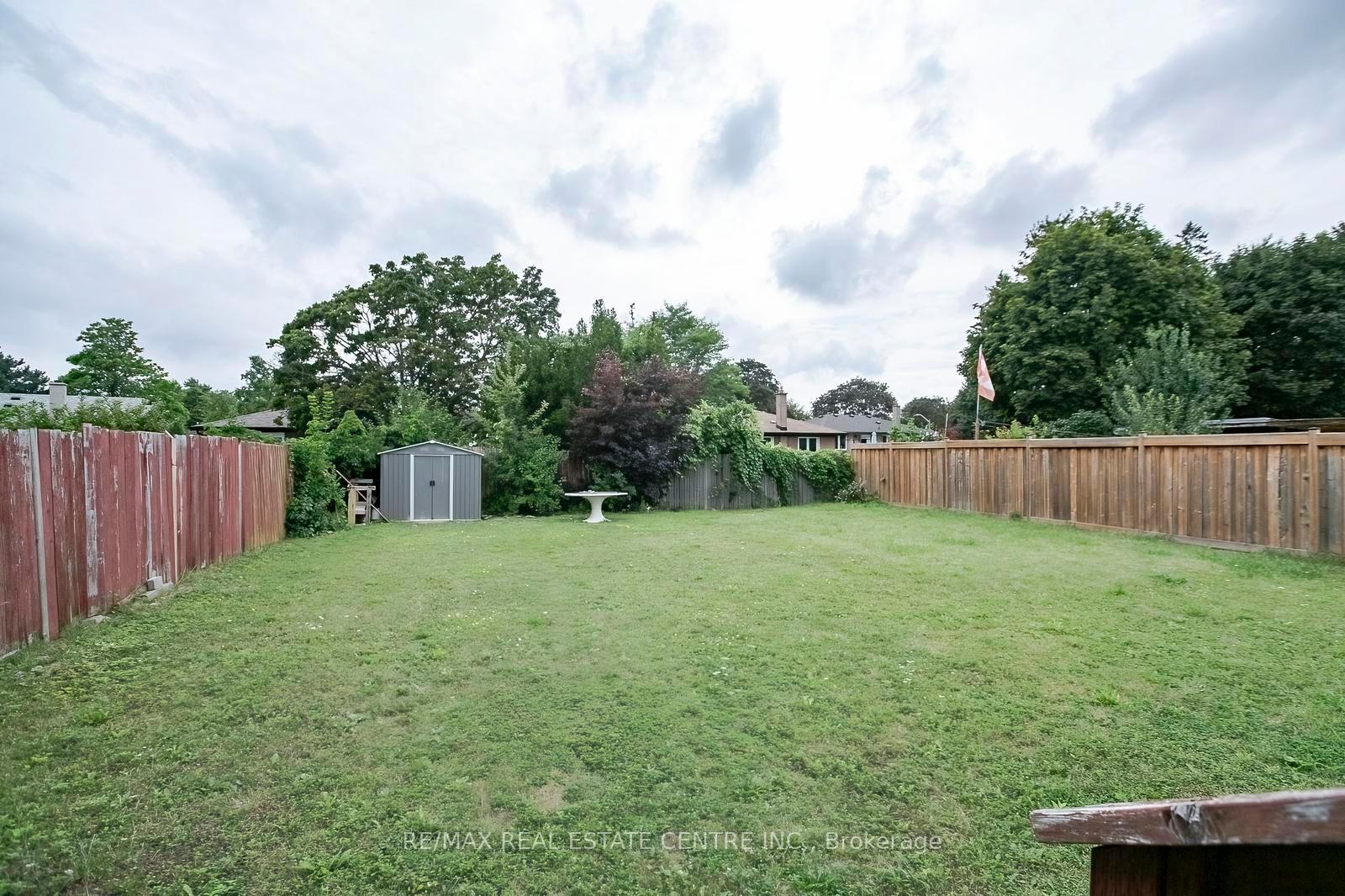 Photo 47 of 16 McLaughlin Road N, Brampton, Northwood Park — HOMEH