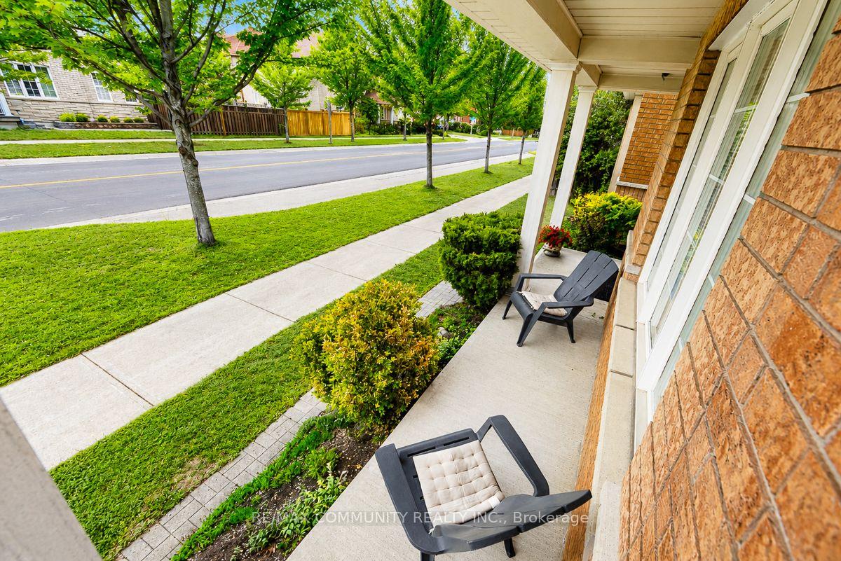 Photo 9 of 2 Solace Road, Markham, Greensborough — HOMEH