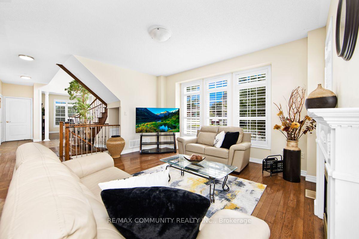 Photo 13 of 2 Solace Road, Markham, Greensborough — HOMEH