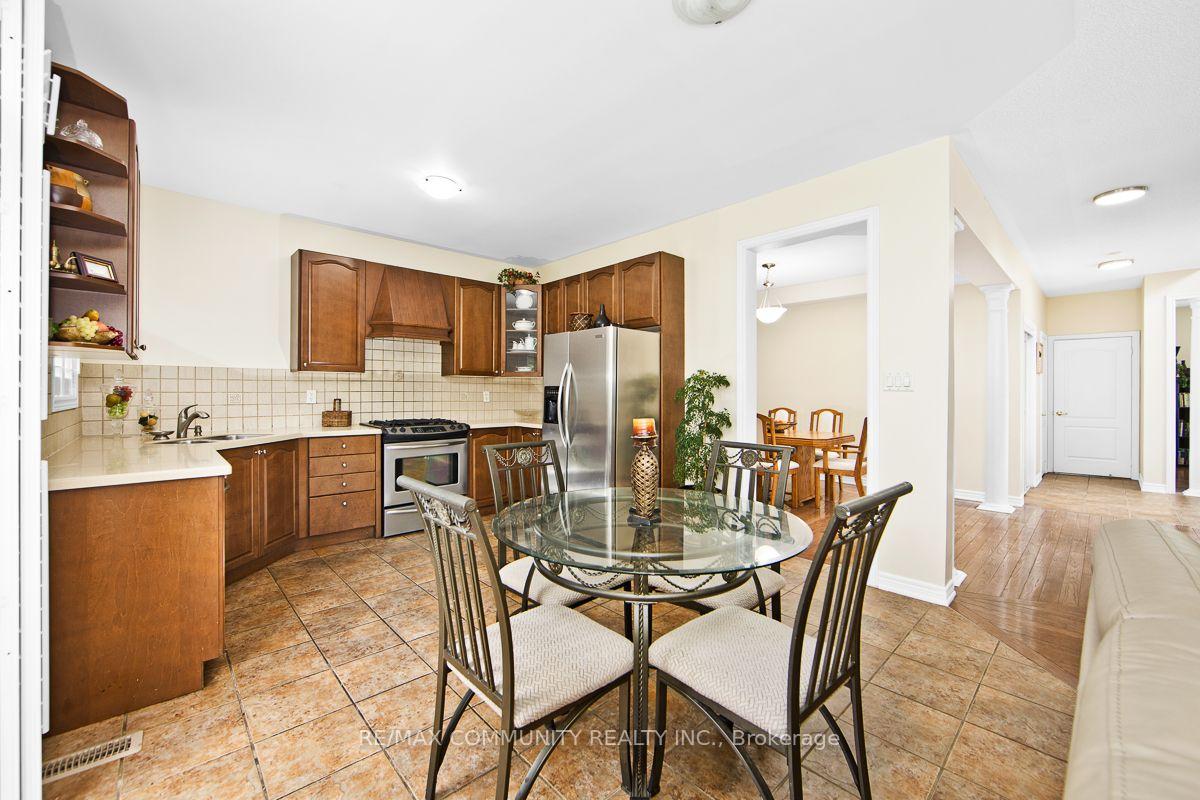Photo 15 of 2 Solace Road, Markham, Greensborough — HOMEH