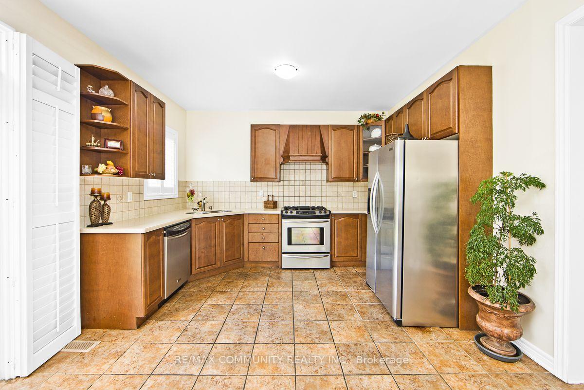 Photo 16 of 2 Solace Road, Markham, Greensborough — HOMEH