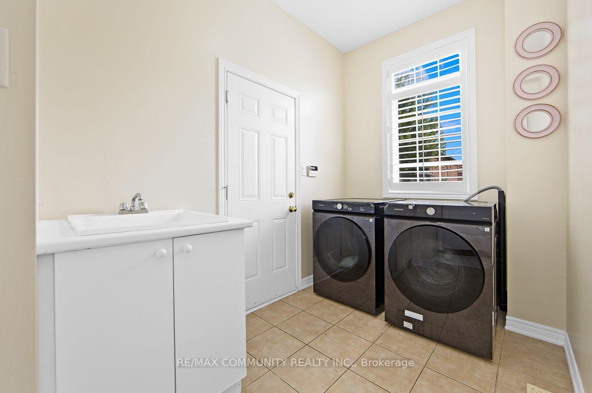 Photo 21 of 2 Solace Road, Markham, Greensborough — HOMEH
