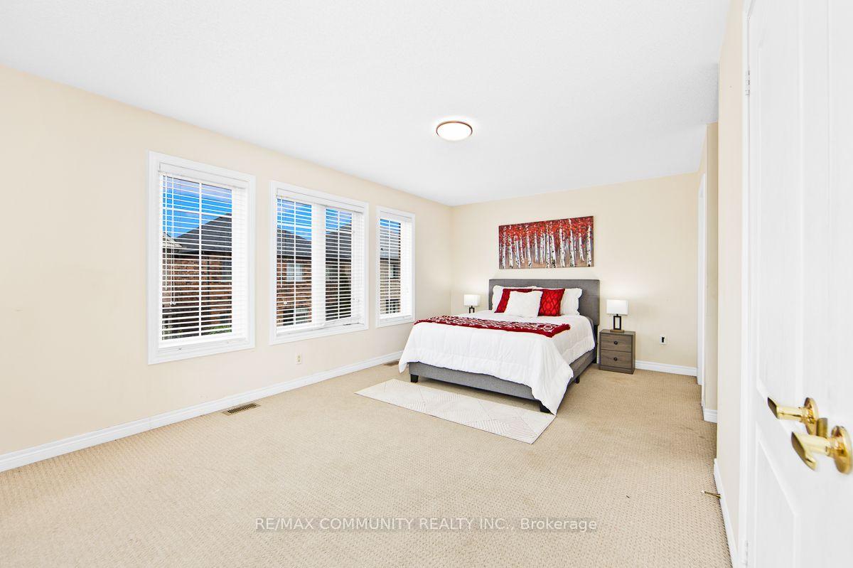 Photo 25 of 2 Solace Road, Markham, Greensborough — HOMEH