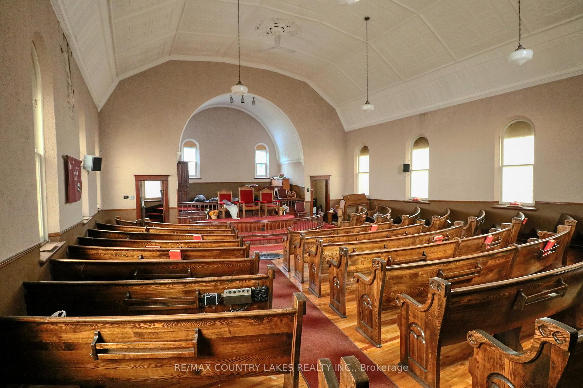 Photo 2 of 407 County Road 46, Kawartha Lakes, Woodville — HOMEH