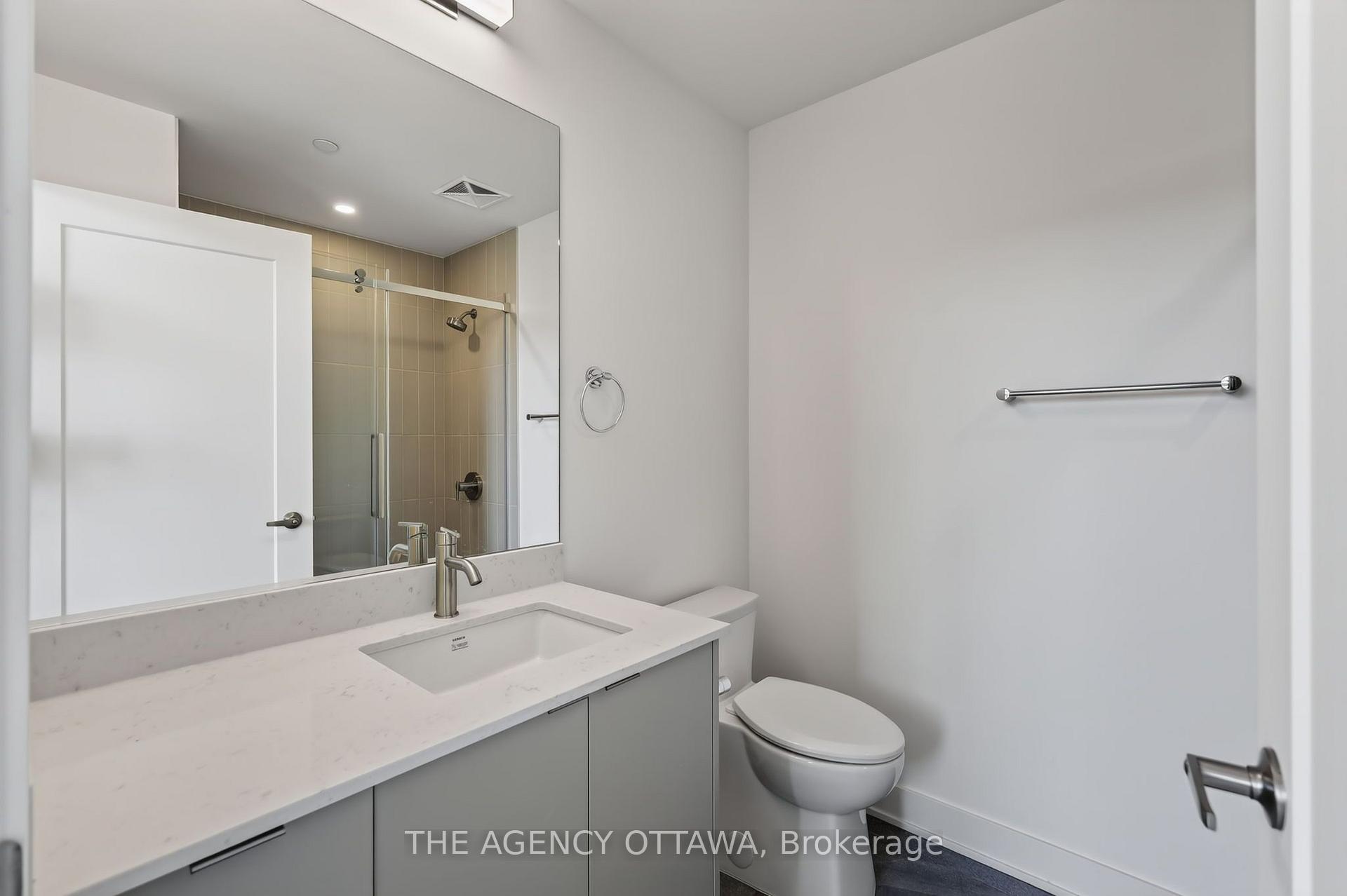 Photo 9 of Unit 304, 3085 Riverside Drive, Ottawa, Mooneys Bay/Riverside Park — HOMEH