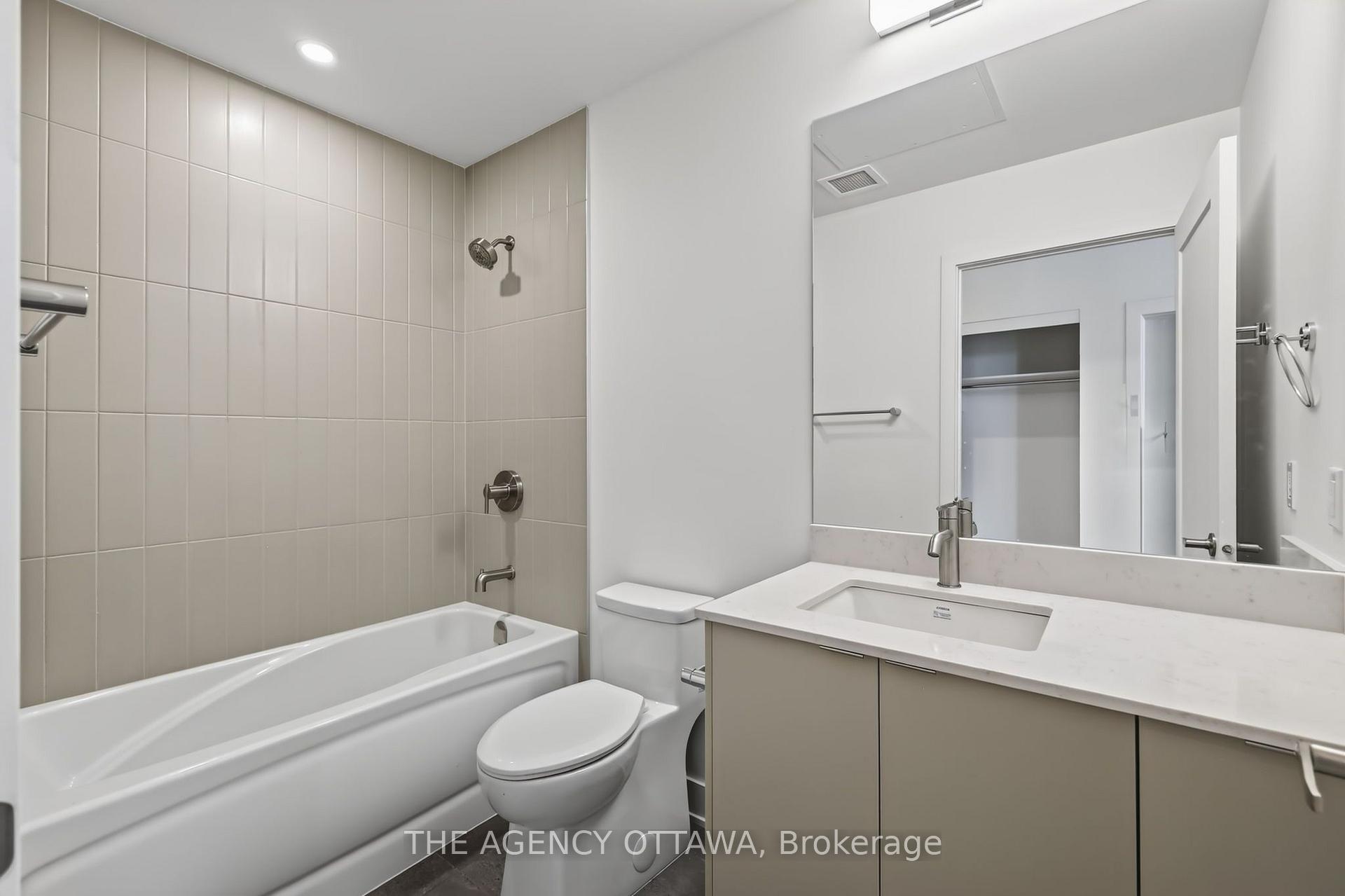 Photo 12 of Unit 304, 3085 Riverside Drive, Ottawa, Mooneys Bay/Riverside Park — HOMEH