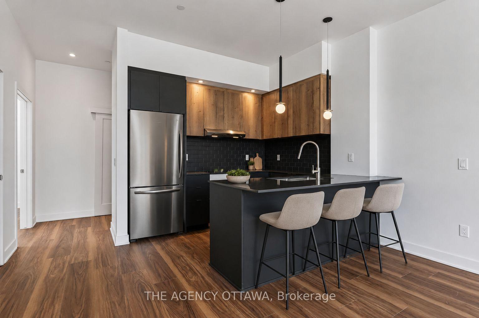 Photo 5 of Unit 103, 3085 Riverside Drive, Ottawa, Mooneys Bay/Riverside Park — HOMEH