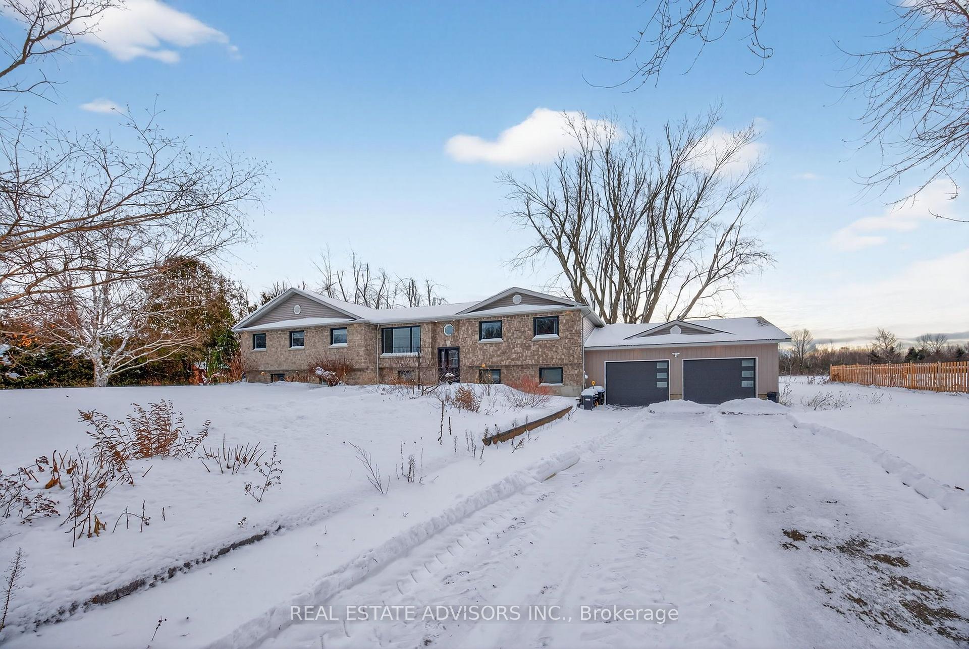 Photo 1 of 1563 15 16 Side Road E, Oro-Medonte, Rural Oro-Medonte — HOMEH