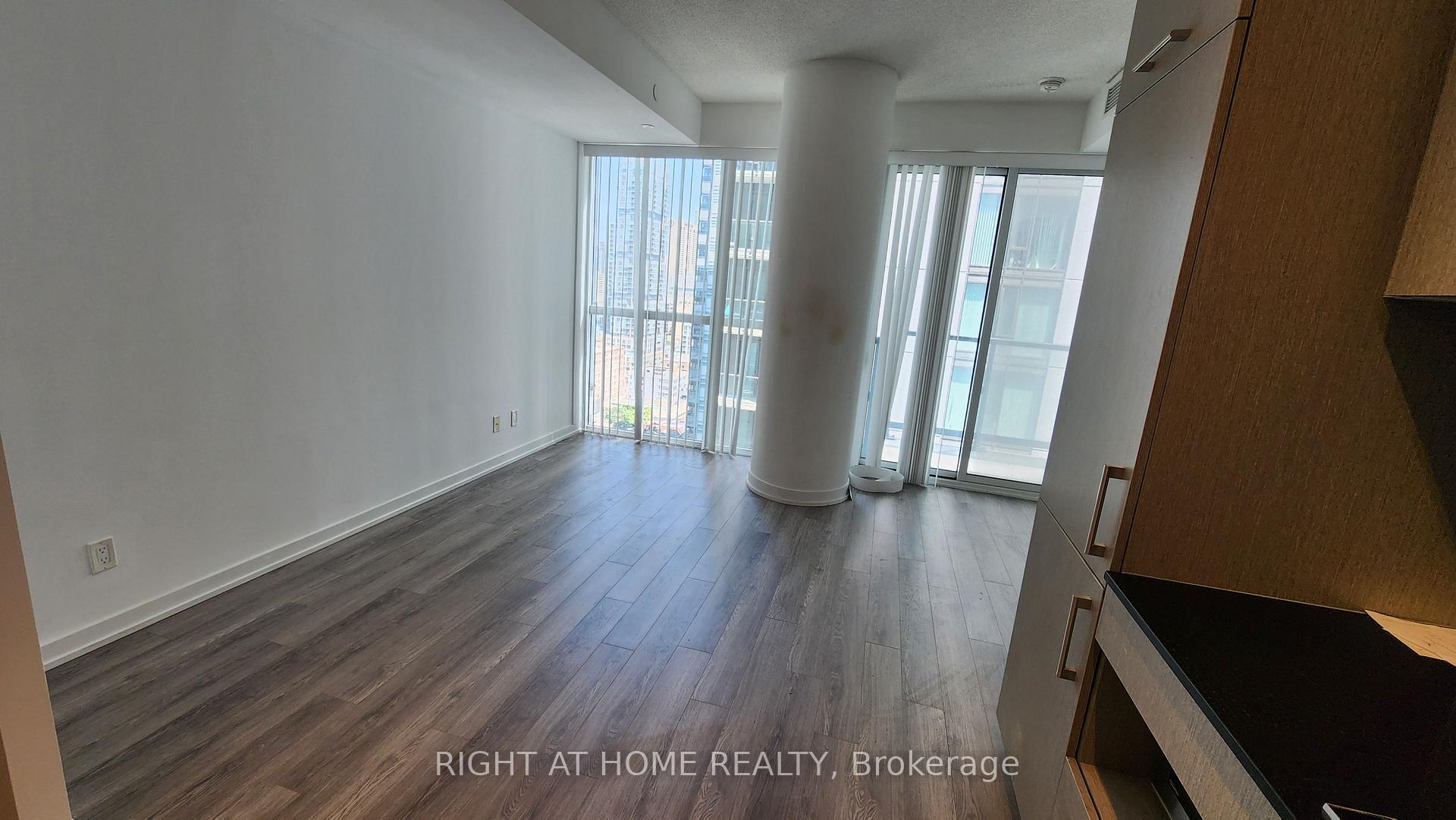 Photo 4 of Unit 2312, 87 Peter Street, Toronto, Waterfront Communities — HOMEH