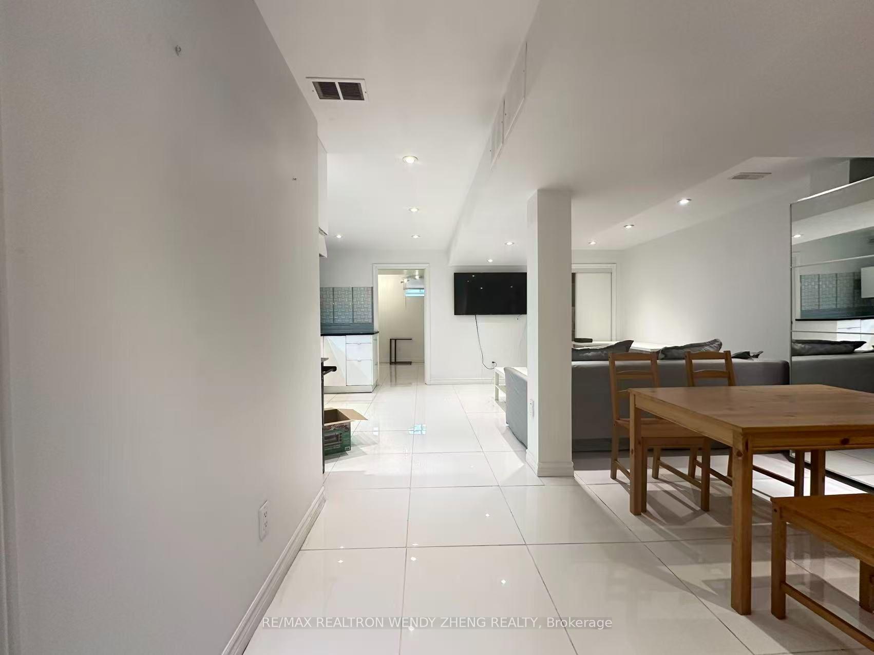 Photo 5 of Unit Bsmt, 157 Black Maple Crescent, Vaughan, Patterson — HOMEH