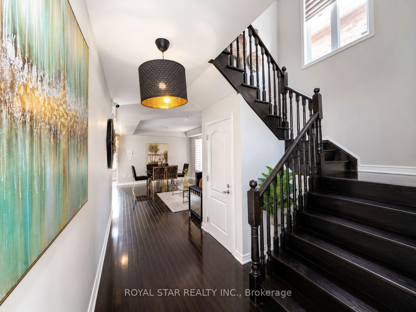 Photo 5 of 11 Clunburry Road, Brampton, Northwest Brampton — HOMEH