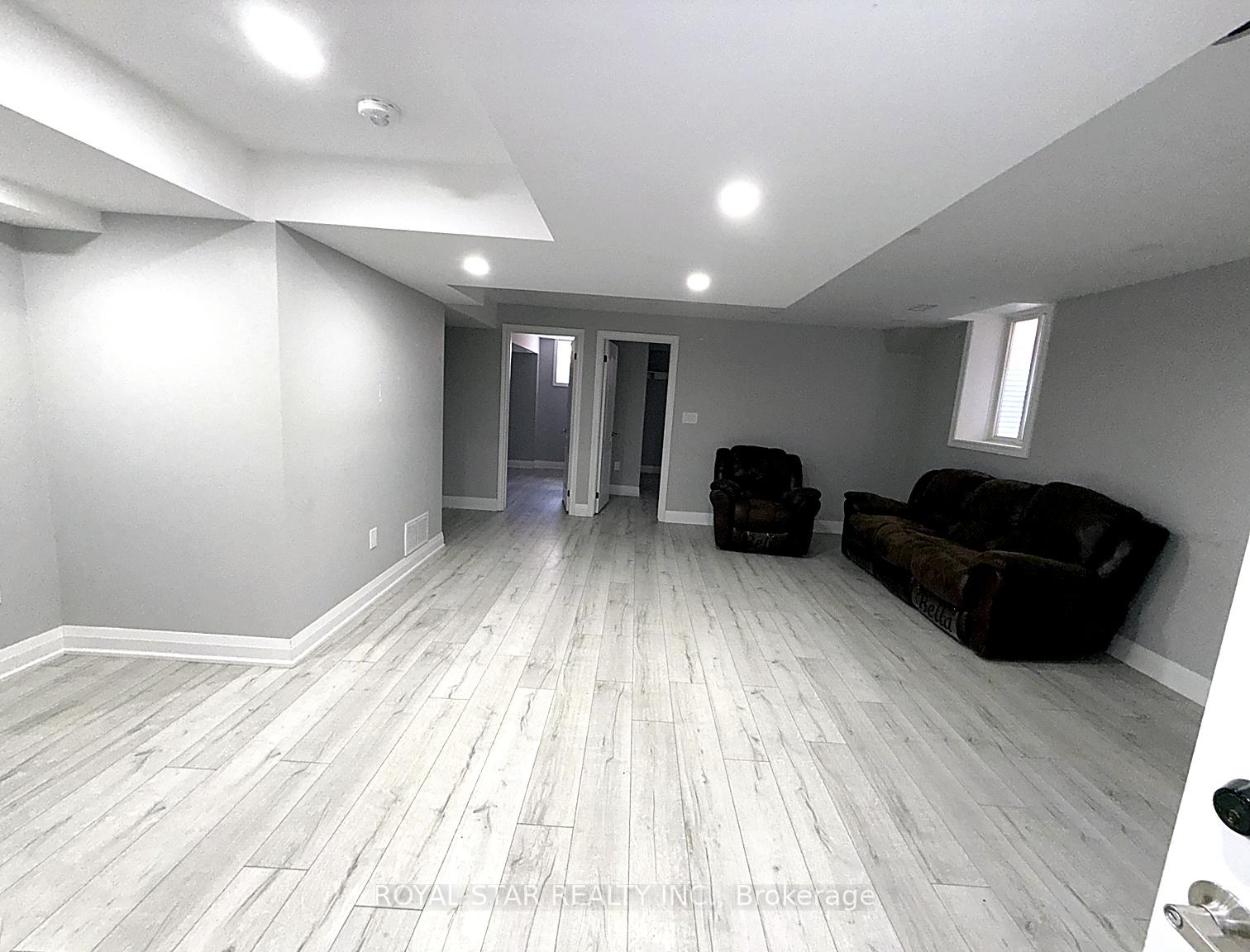Photo 10 of 11 Clunburry Road, Brampton, Northwest Brampton — HOMEH