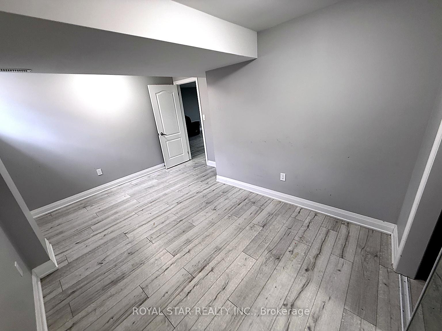 Photo 12 of 11 Clunburry Road, Brampton, Northwest Brampton — HOMEH