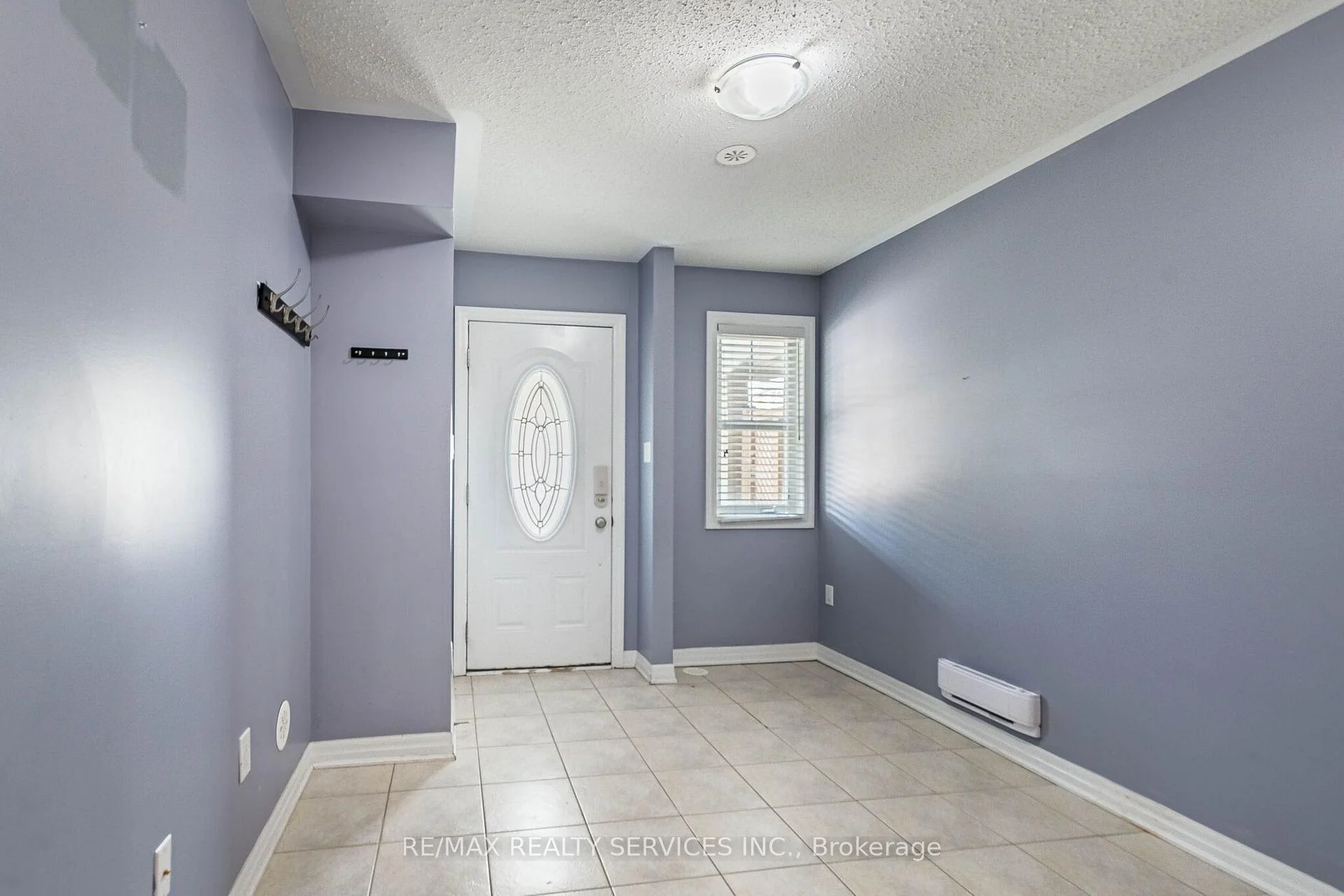 Photo 10 of 222 Mortimer Crescent, Milton, Harrison — HOMEH