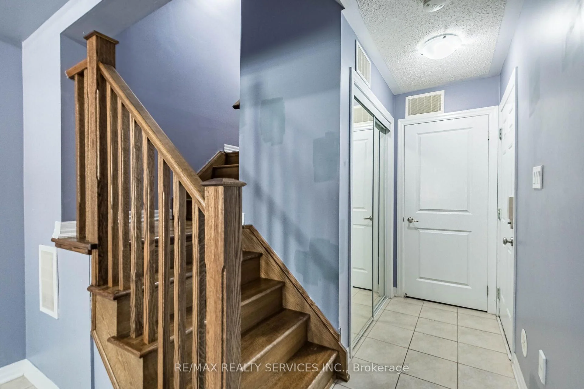 Photo 14 of 222 Mortimer Crescent, Milton, Harrison — HOMEH