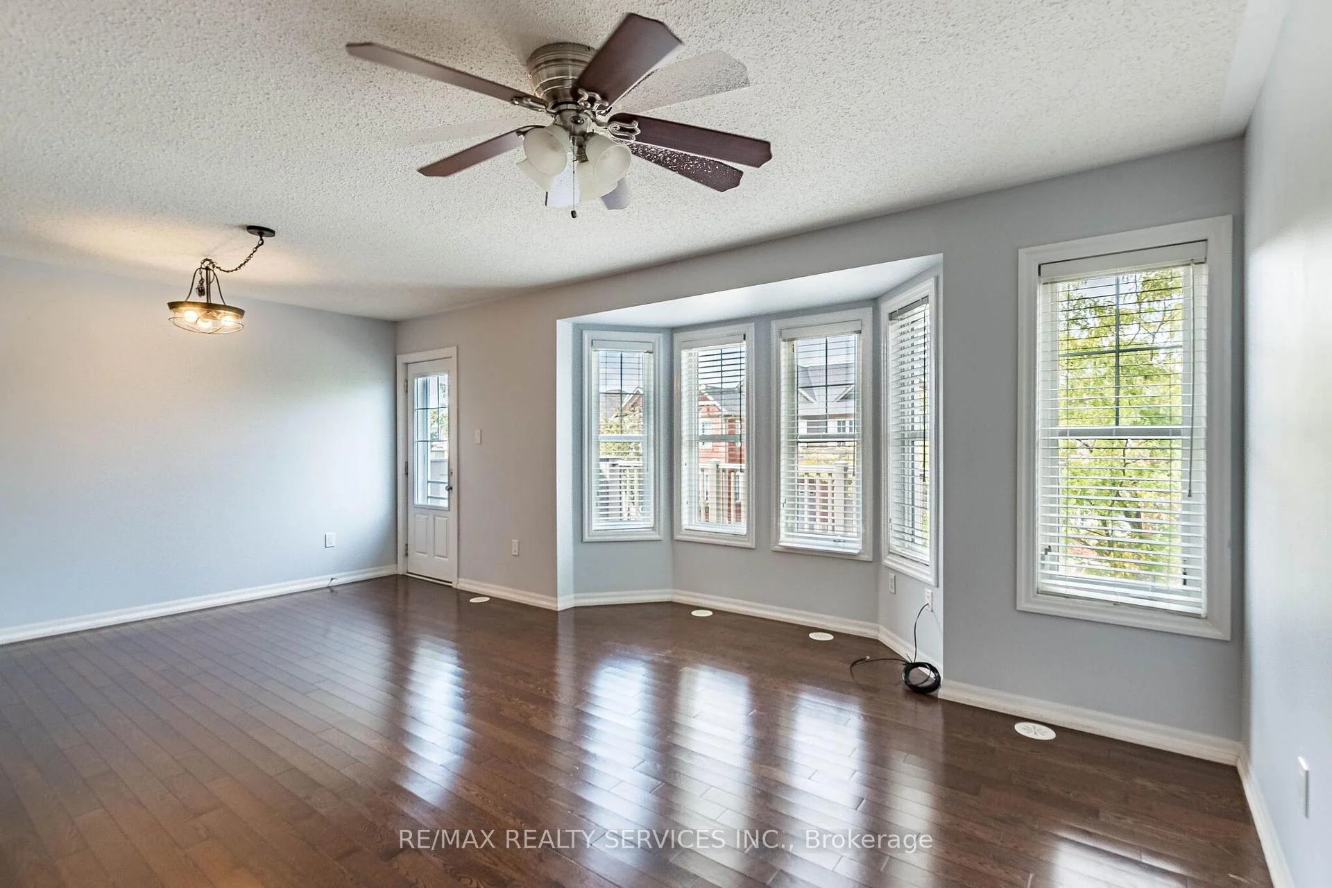 Photo 16 of 222 Mortimer Crescent, Milton, Harrison — HOMEH