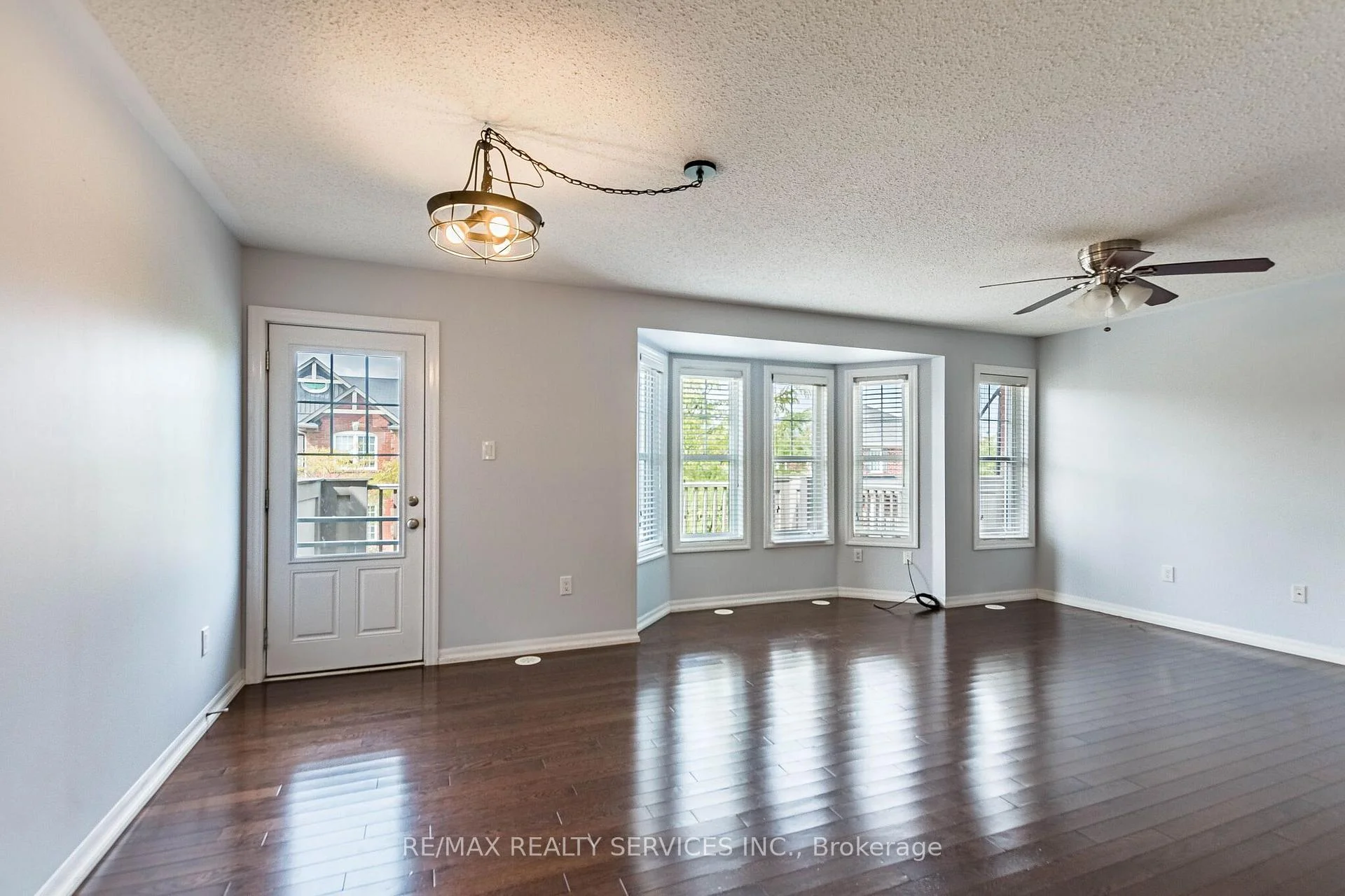 Photo 17 of 222 Mortimer Crescent, Milton, Harrison — HOMEH