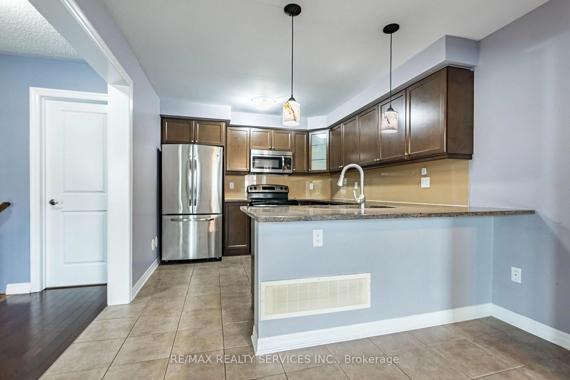 Photo 22 of 222 Mortimer Crescent, Milton, Harrison — HOMEH