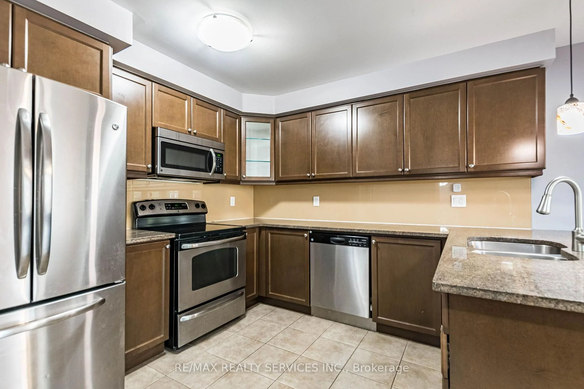 Photo 24 of 222 Mortimer Crescent, Milton, Harrison — HOMEH