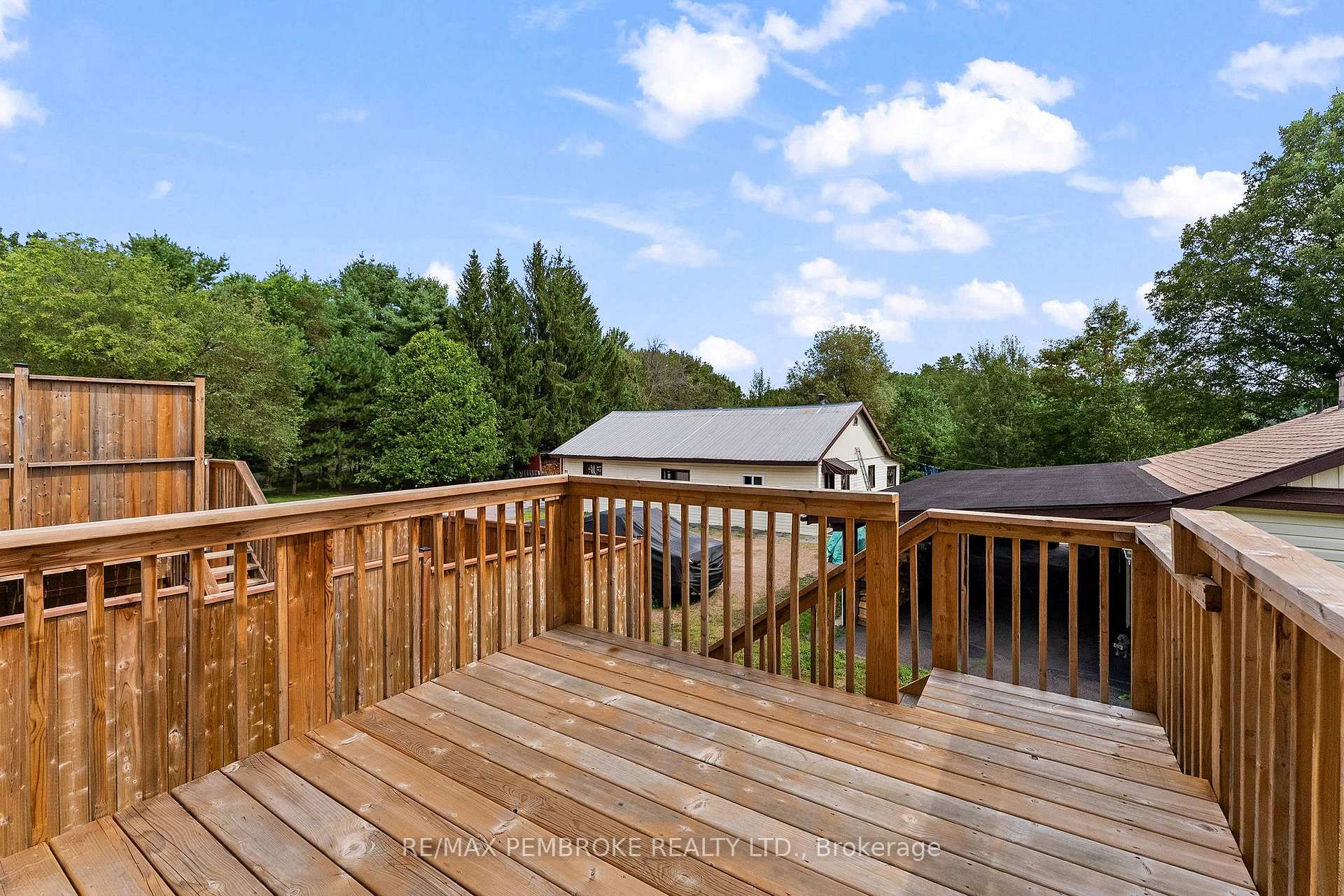 Photo 36 of 41 Northbrook Road, Petawawa, Petawawa — HOMEH