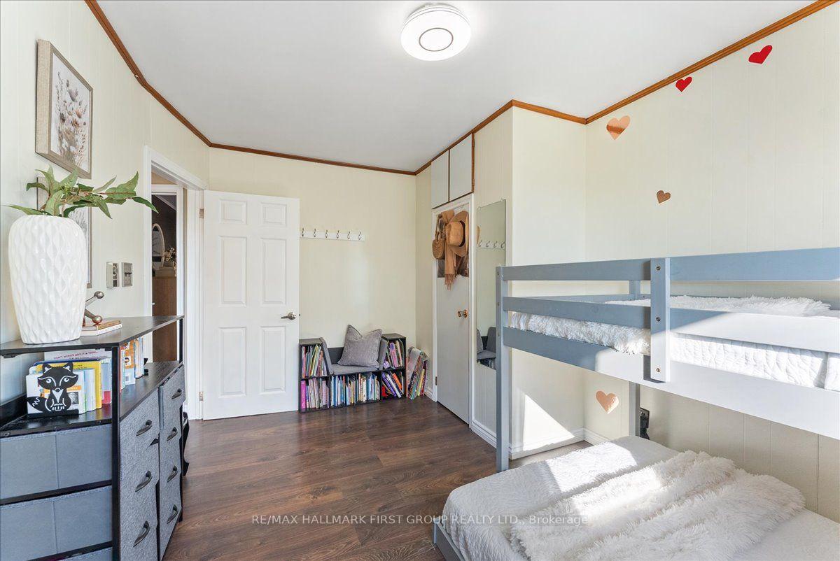 Photo 23 of 121 Nappadale Street, Kawartha Lakes, Woodville — HOMEH