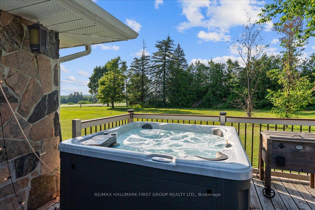 Photo 37 of 121 Nappadale Street, Kawartha Lakes, Woodville — HOMEH