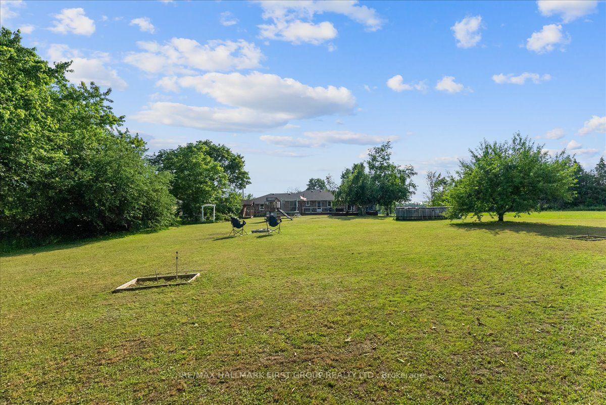 Photo 41 of 121 Nappadale Street, Kawartha Lakes, Woodville — HOMEH