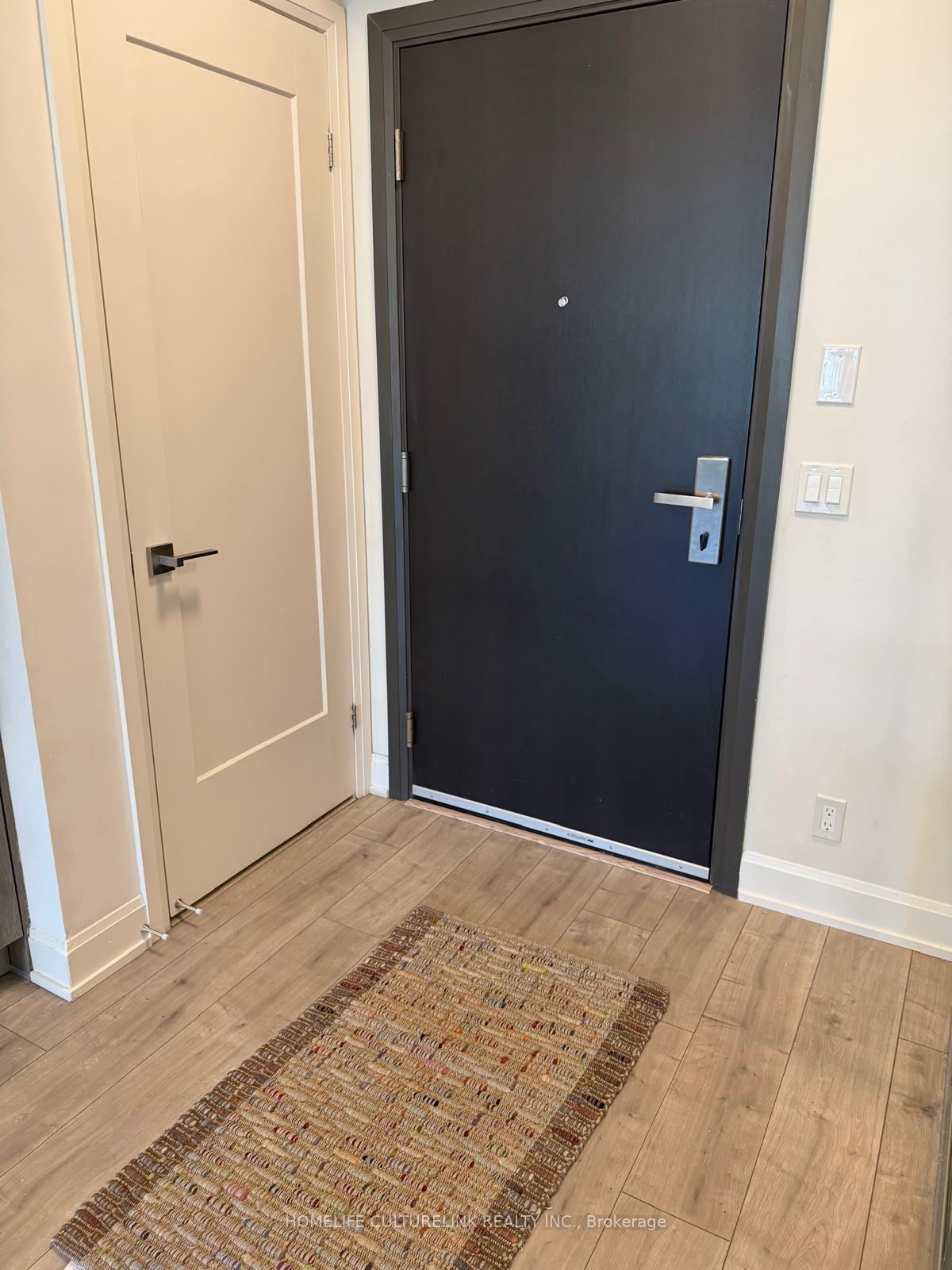 Photo 3 of Unit 321, 38 Water Walk Drive, Markham, Unionville — HOMEH