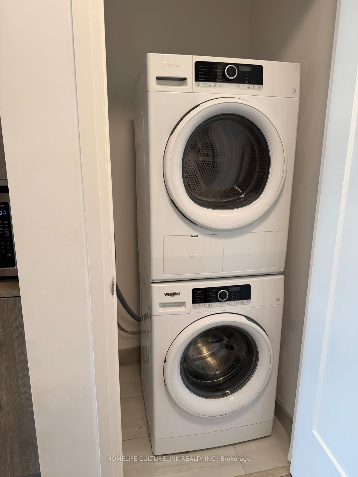 Photo 11 of Unit 321, 38 Water Walk Drive, Markham, Unionville — HOMEH