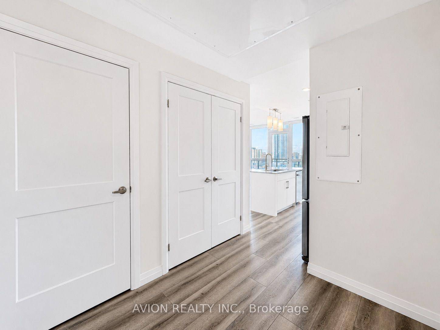 Photo 9 of Unit 1602, 60 charles Street W, Kitchener, City Commercial Core — HOMEH