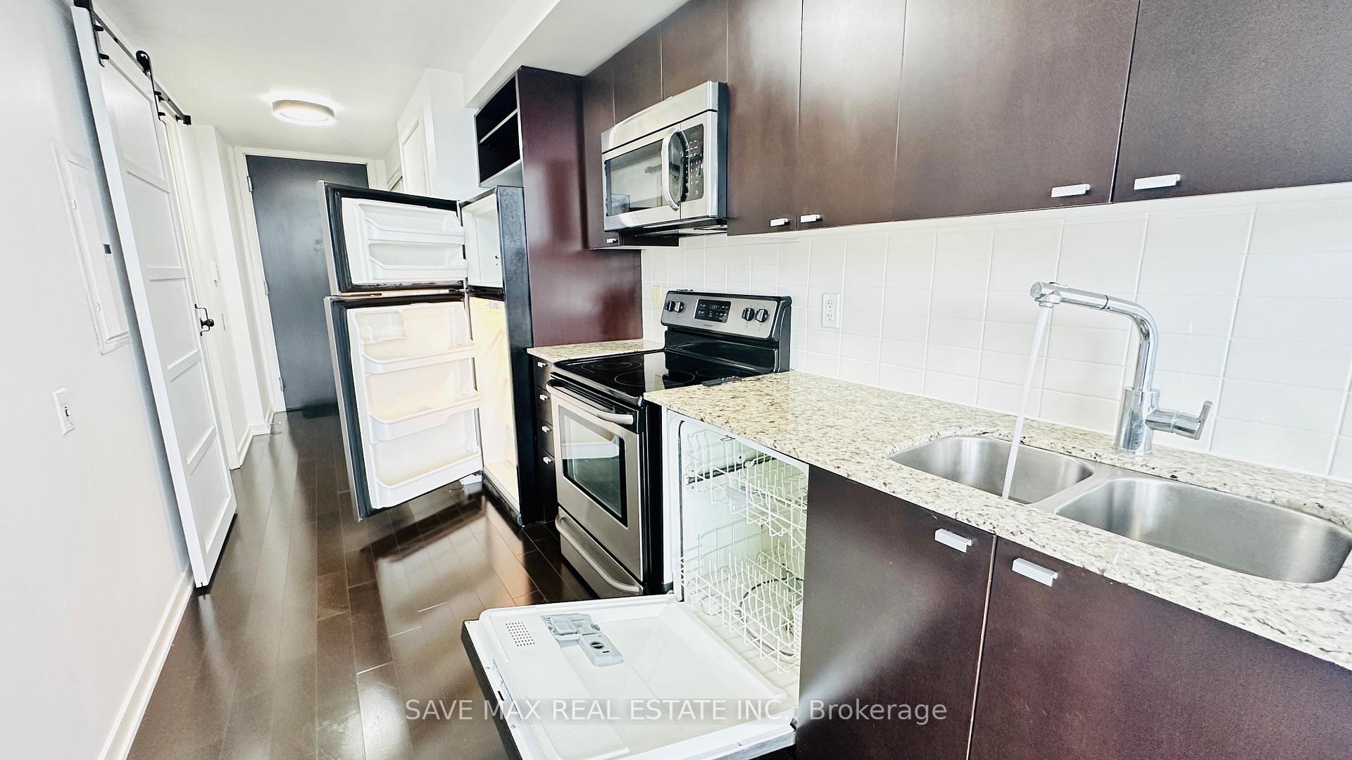 Photo 9 of Unit 3213, 105 The Queensway Avenue, Toronto, High Park-Swansea — HOMEH