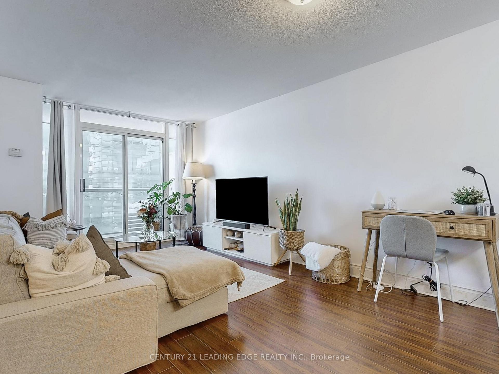 Photo 11 of Unit 3503, 30 Grand Trunk Crescent, Toronto, Waterfront Communities — HOMEH