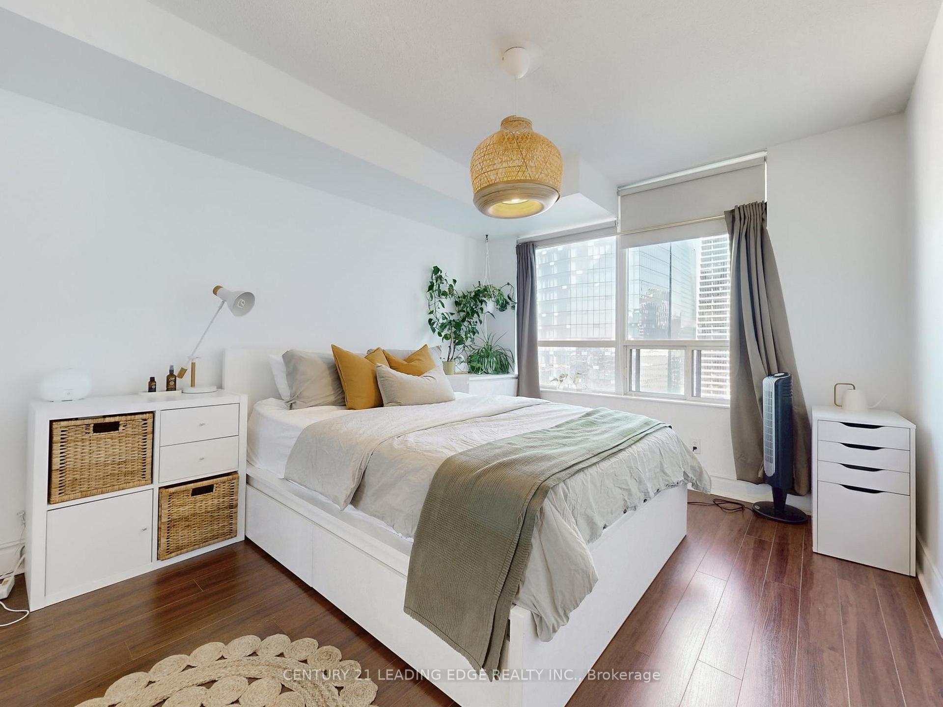 Photo 22 of Unit 3503, 30 Grand Trunk Crescent, Toronto, Waterfront Communities — HOMEH