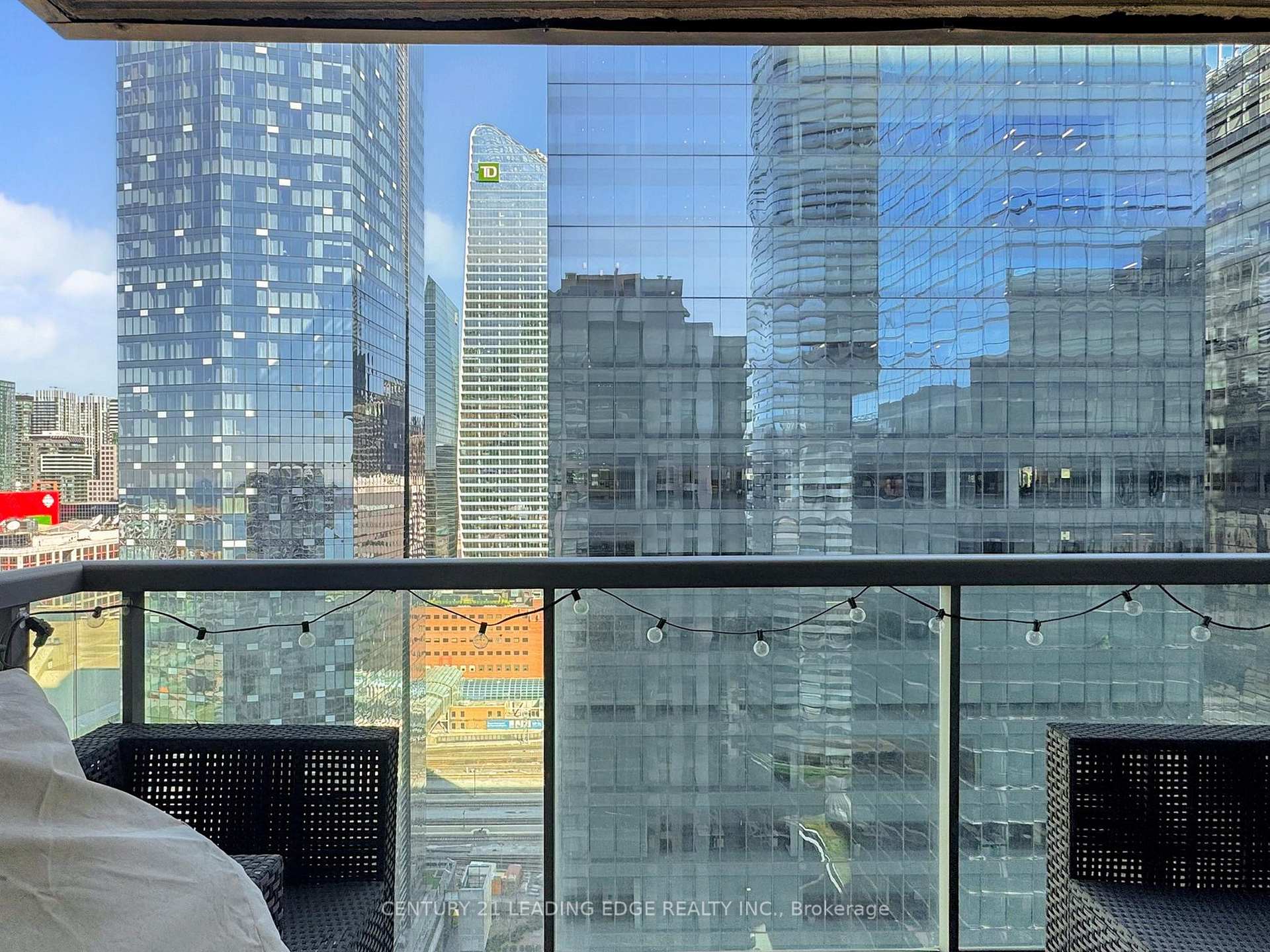 Photo 25 of Unit 3503, 30 Grand Trunk Crescent, Toronto, Waterfront Communities — HOMEH
