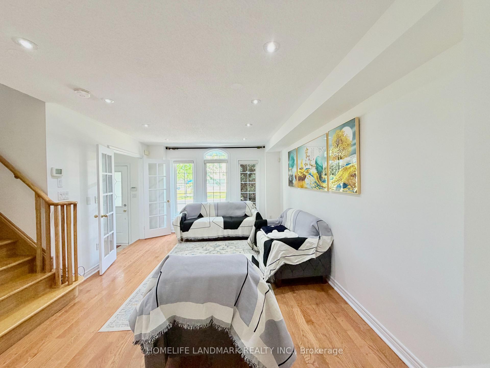 Photo 11 of 1967 Bur Oak Avenue, Markham, Greensborough — HOMEH