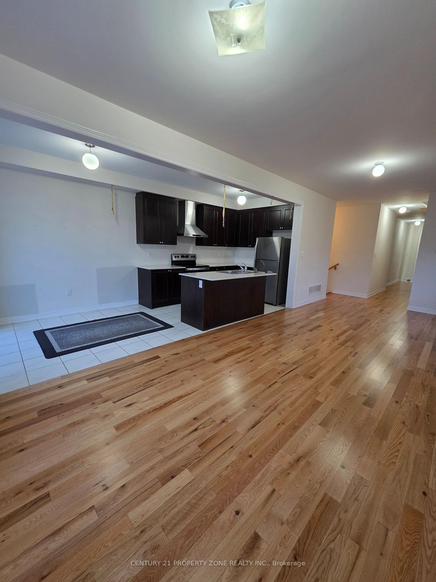 Photo 4 of 42 Hayrake Street, Brampton, Snelgrove — HOMEH