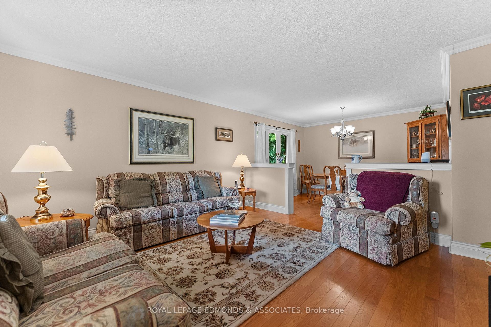 Photo 12 of 20 Mueller Crescent, Petawawa, Petawawa — HOMEH