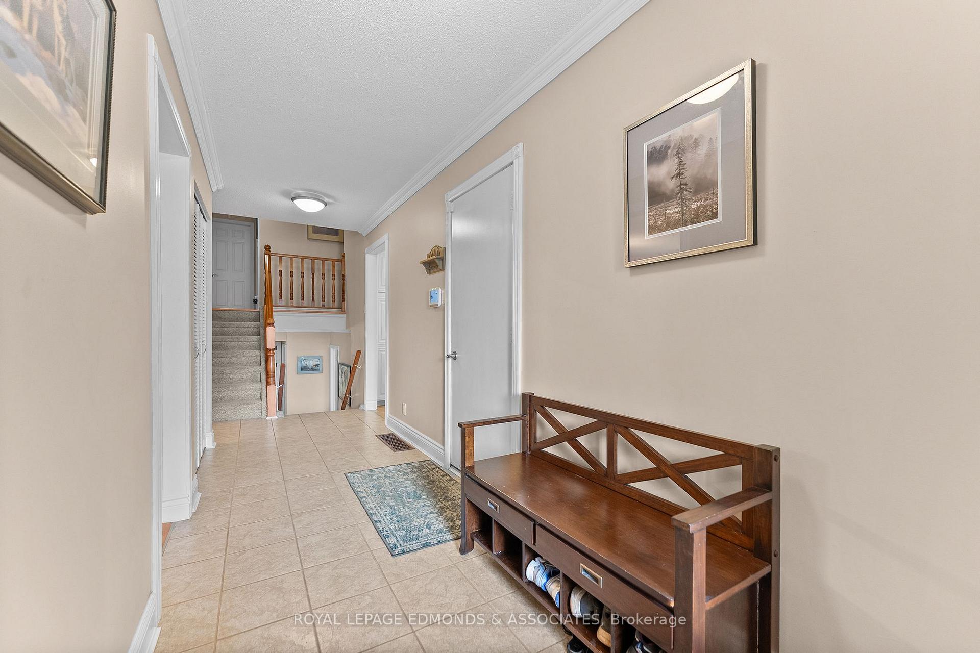 Photo 21 of 20 Mueller Crescent, Petawawa, Petawawa — HOMEH