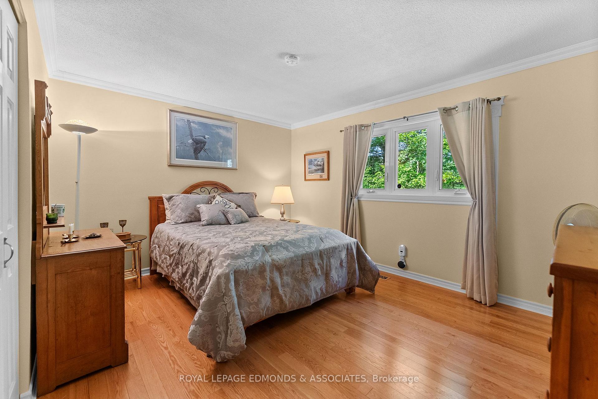 Photo 26 of 20 Mueller Crescent, Petawawa, Petawawa — HOMEH